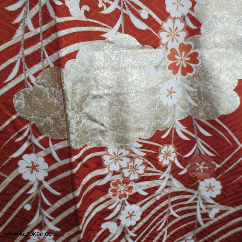 Golddruck /-stickerei, Blütenzweigen, Seidendamast Wolken Furisode Kimono