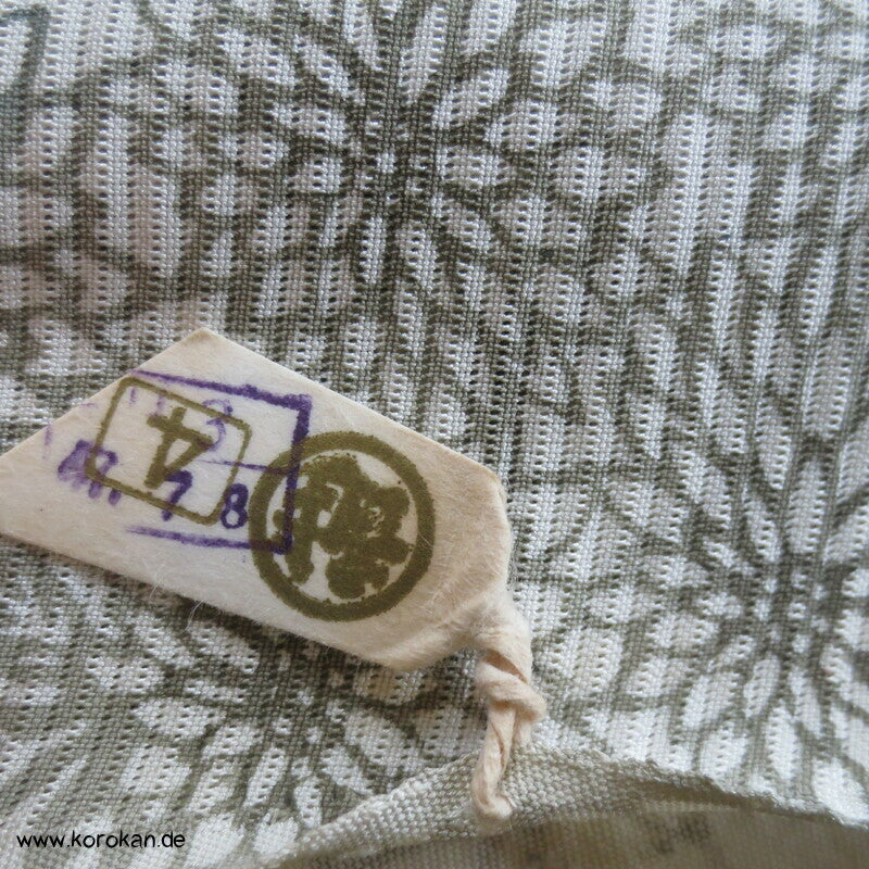 Blütenstreifen Rho Drehergewebe Seide Kimono Tanmono Stoffrolle