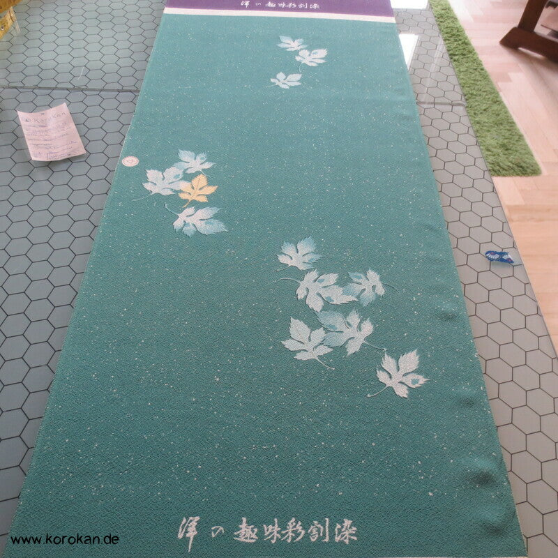 Panel Seide, Gräser, Blütter, Schmetterlinge für Kimono