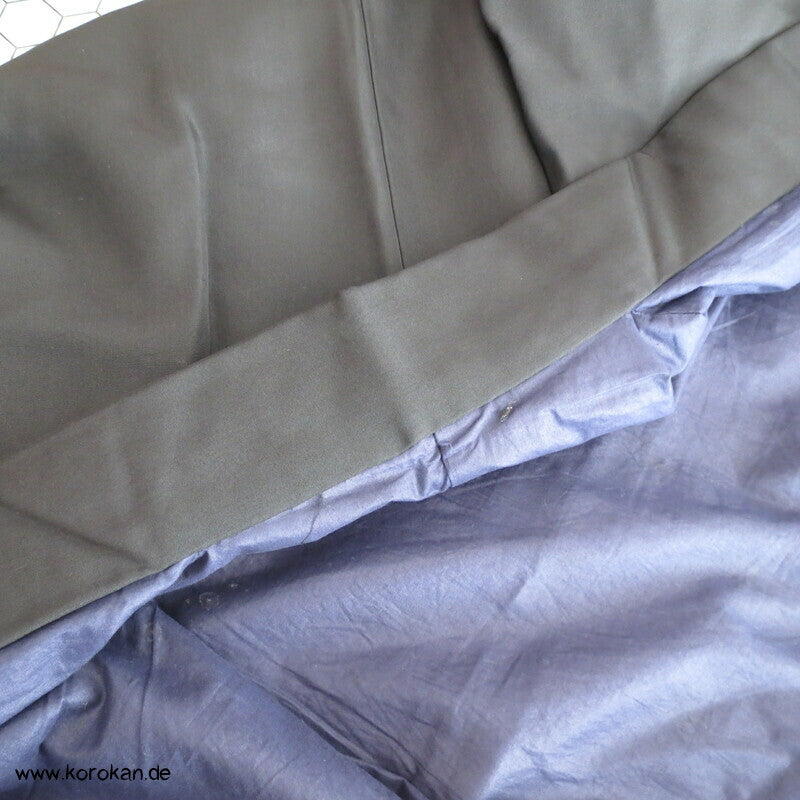 kurzer, eher breiter Montsuki Kimono, Blüten Mon