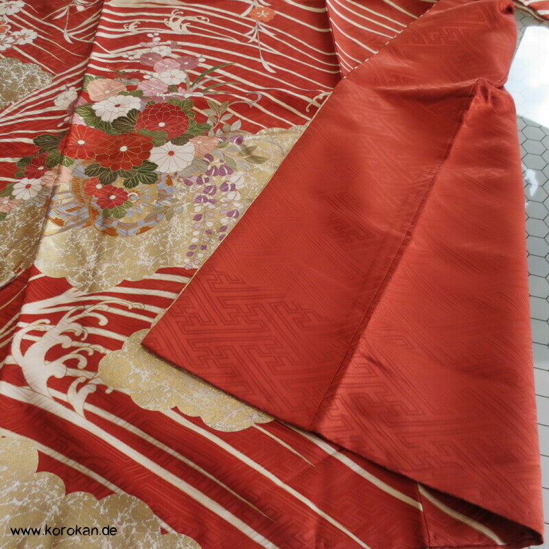 Golddruck /-stickerei, Blütenzweigen, Seidendamast Wolken Furisode Kimono