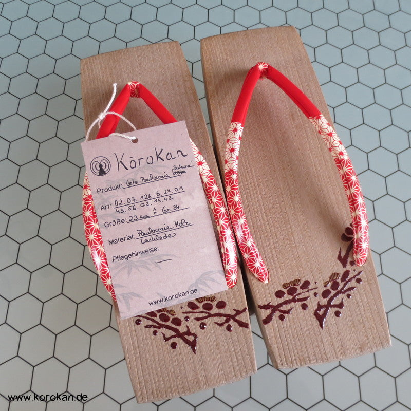 nagelneue Vintage Geta - leichtes Holz, Lackleder Riemen