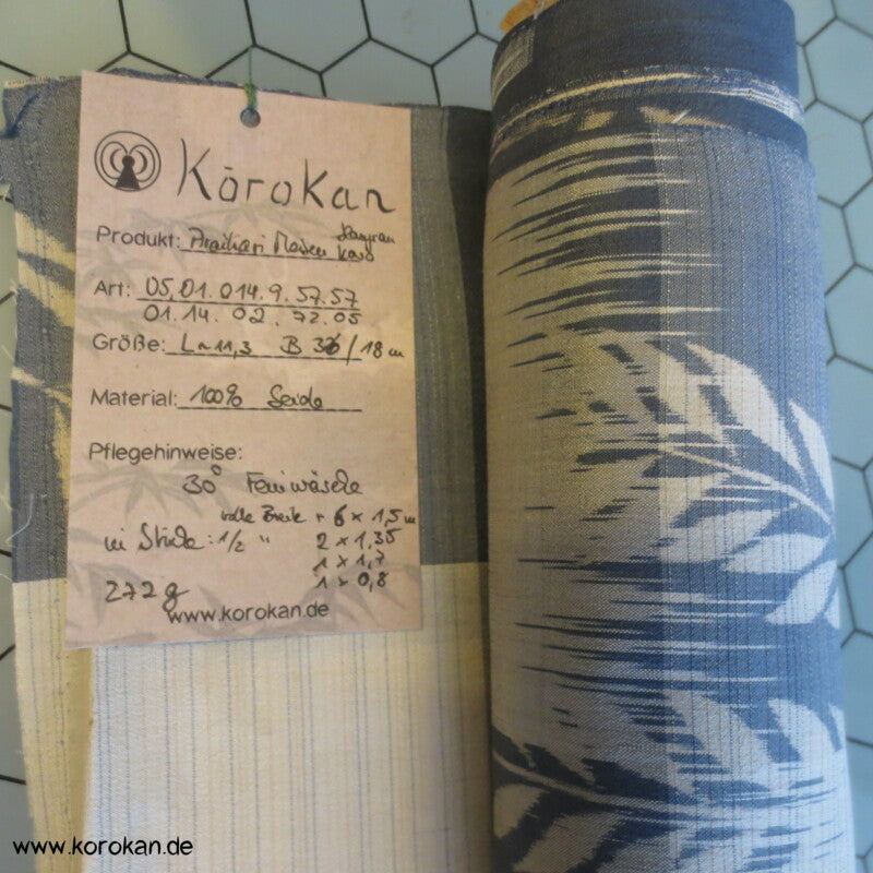 Japan Art Deco blaugrau, Blätter Meisen Seide, antike Araihari Kimono