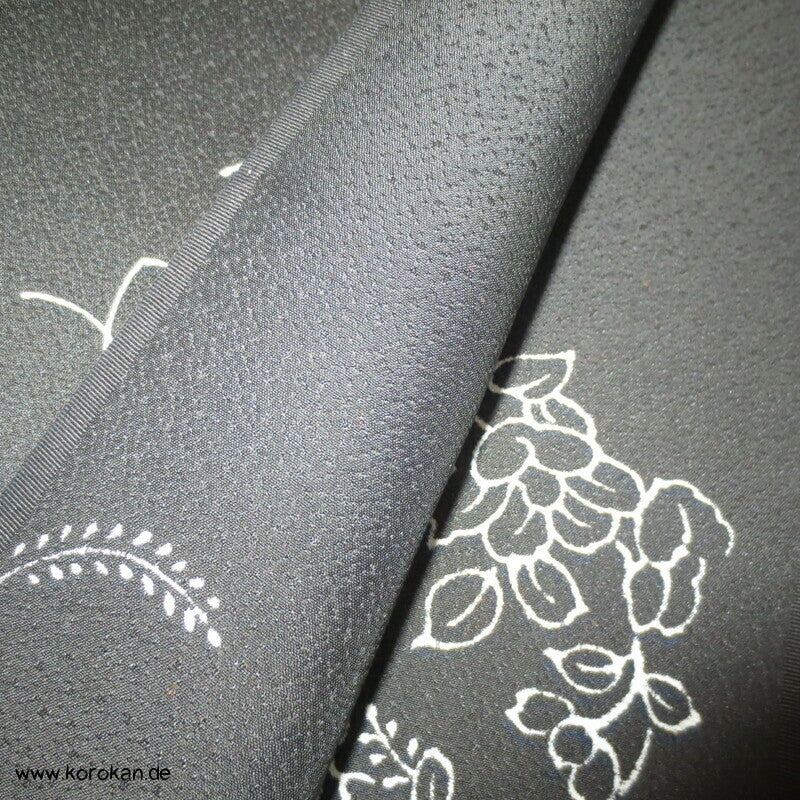 Blütenkringel Seidendamast Haori Kimono Jacke Tanmono