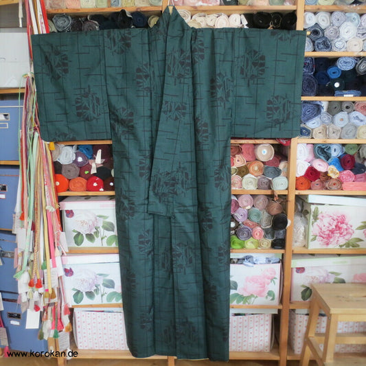 flaschengrün schwarz Kasuri Tsumugi Seiden Kimono, Bambus in Kikko