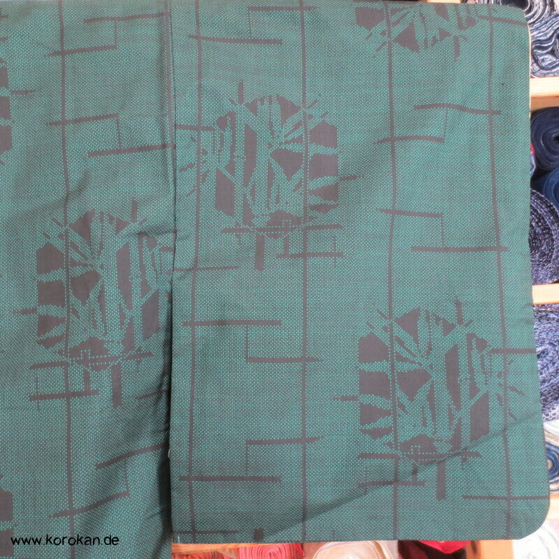 flaschengrün schwarz Kasuri Tsumugi Seiden Kimono, Bambus in Kikko