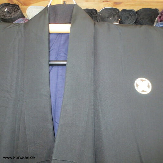 Seiden Montsuki Kimono, gekreuzte Feder Mon
