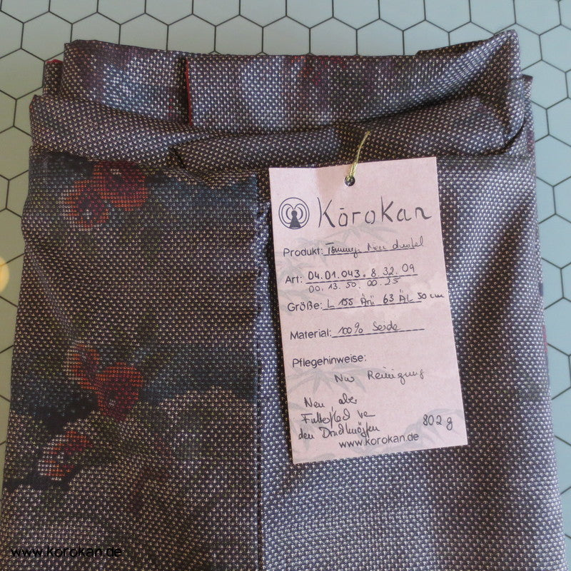 Garten Kasuri Tsumugi Seiden Kimono