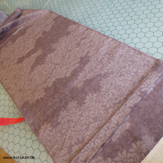 Asanoha Weihnachtsstern grau-mauve Kasuri Tsumugi Seide
