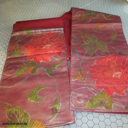 Paeonien auf weinrot Fukuro Obi Matelassé Brokat