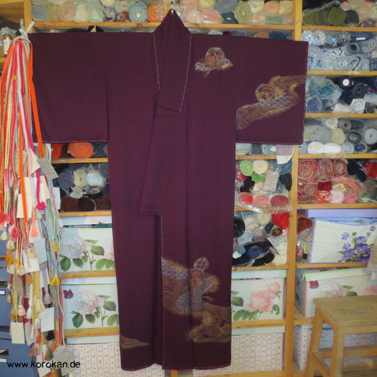 Homongi Seidencrepe Kimono mit goldenen Wellen und Segaiha
