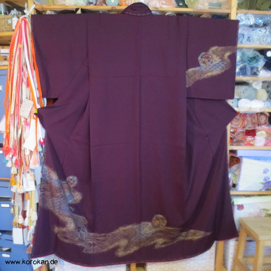 Homongi Seidencrepe Kimono mit goldenen Wellen und Segaiha