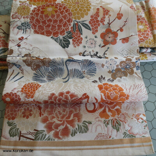 klassischer Maru Obi mit Kranichen, Päonien etc..