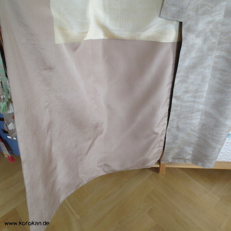 XXL Tsumugi Kasuri japanischer Seiden Kimono, annual growth Muster