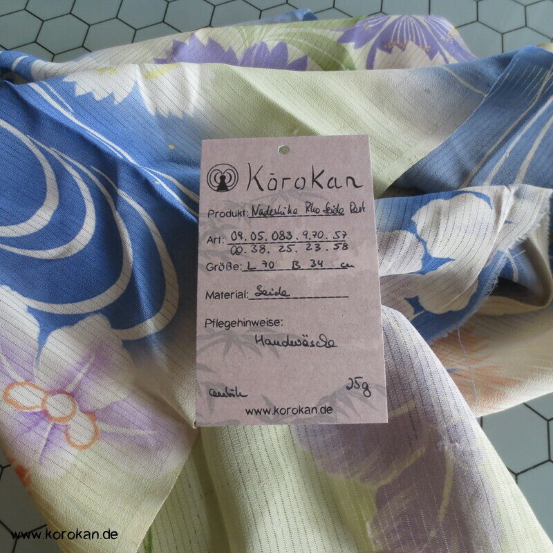 Araihari Rho Seide Fluss mit Iris und Nadeshiko