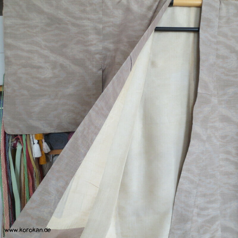 XXL Tsumugi Kasuri japanischer Seiden Kimono, annual growth Muster