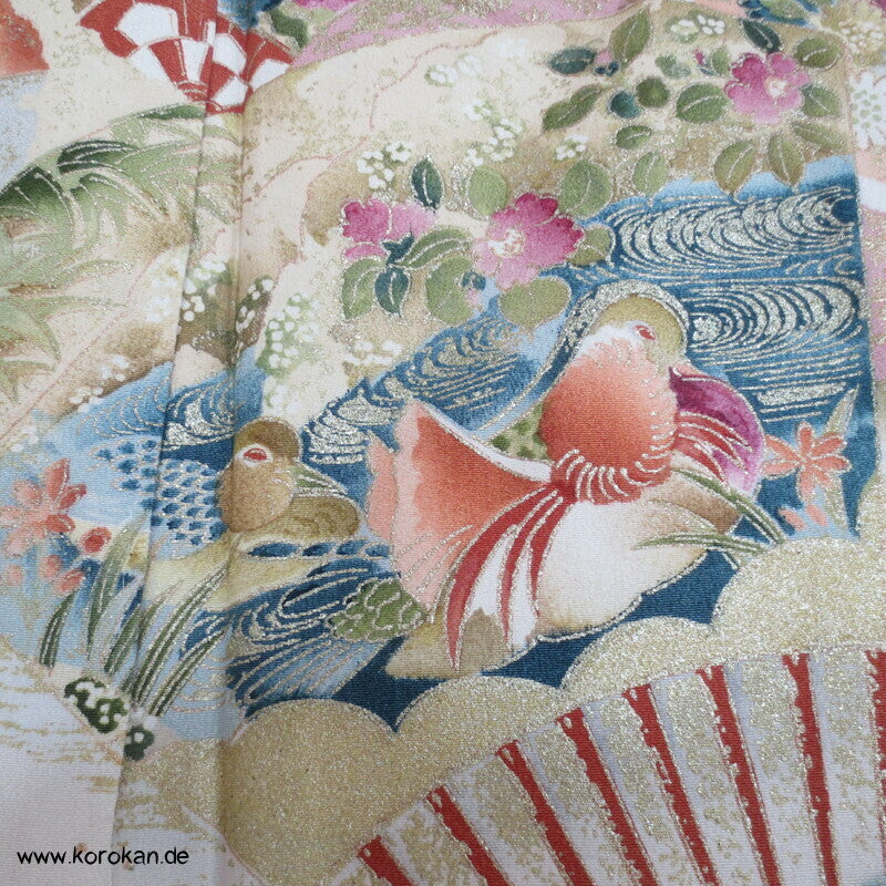 Fächer über Wellen, üppige Goldmuster Homongi Kimono