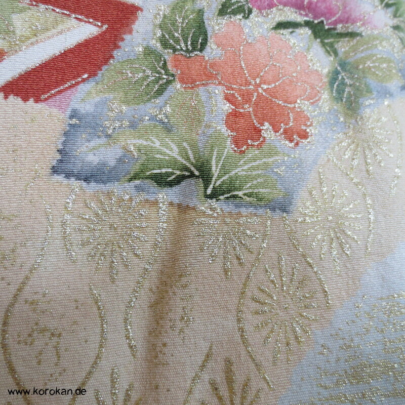 Fächer über Wellen, üppige Goldmuster Homongi Kimono