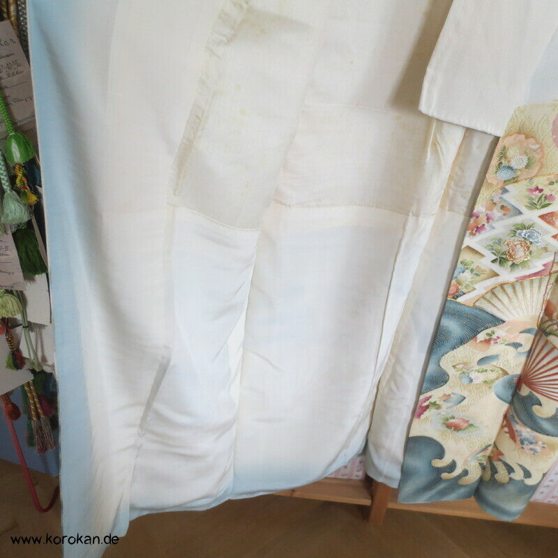 Fächer über Wellen, üppige Goldmuster Homongi Kimono