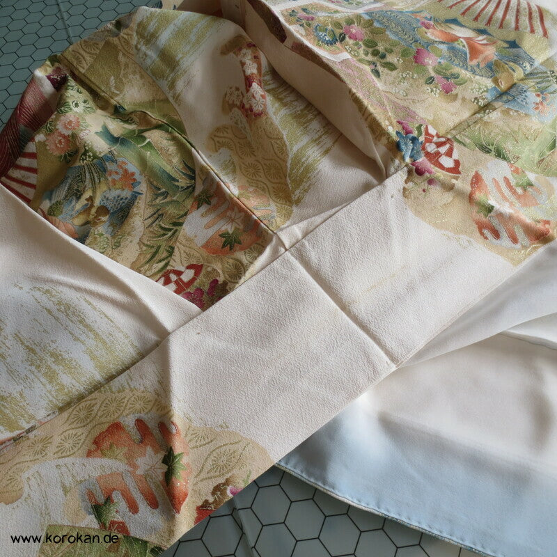 Fächer über Wellen, üppige Goldmuster Homongi Kimono