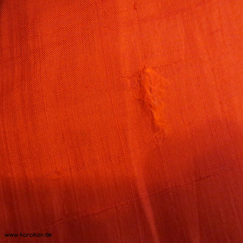 rote dünne Rinzu Damast Seide Juban Unterkimono, Shibori Kragen