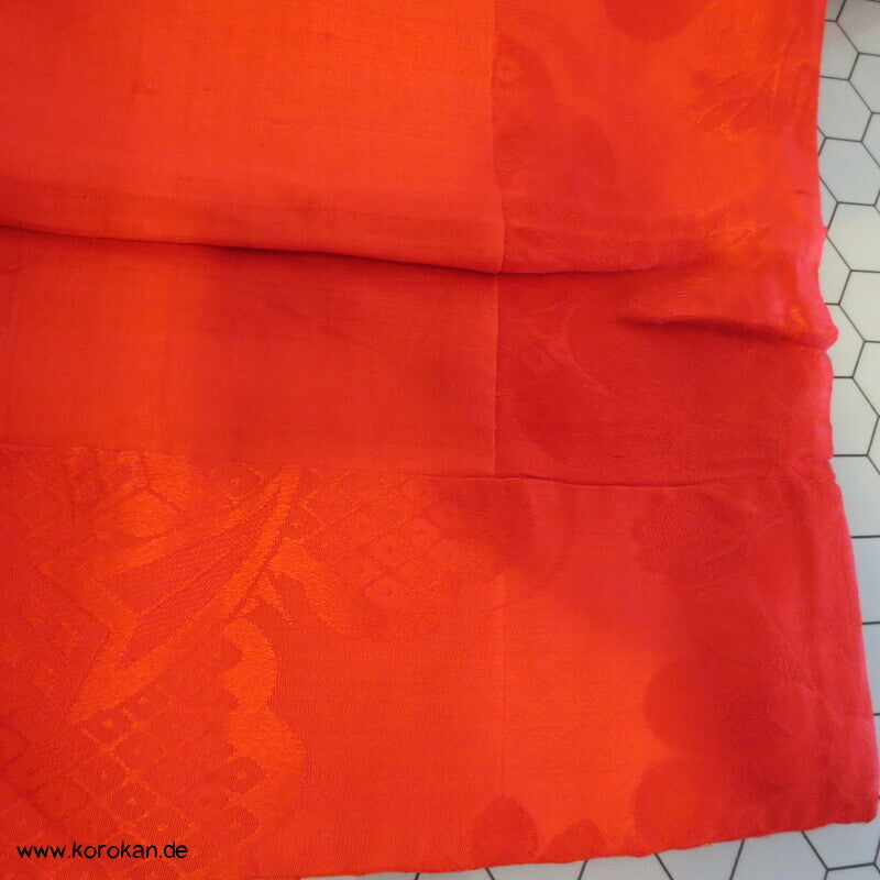 rote dünne Rinzu Damast Seide Juban Unterkimono, Shibori Kragen