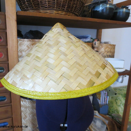 Takegasa Reisbauernhut, geflochten aus Bambusstreifen