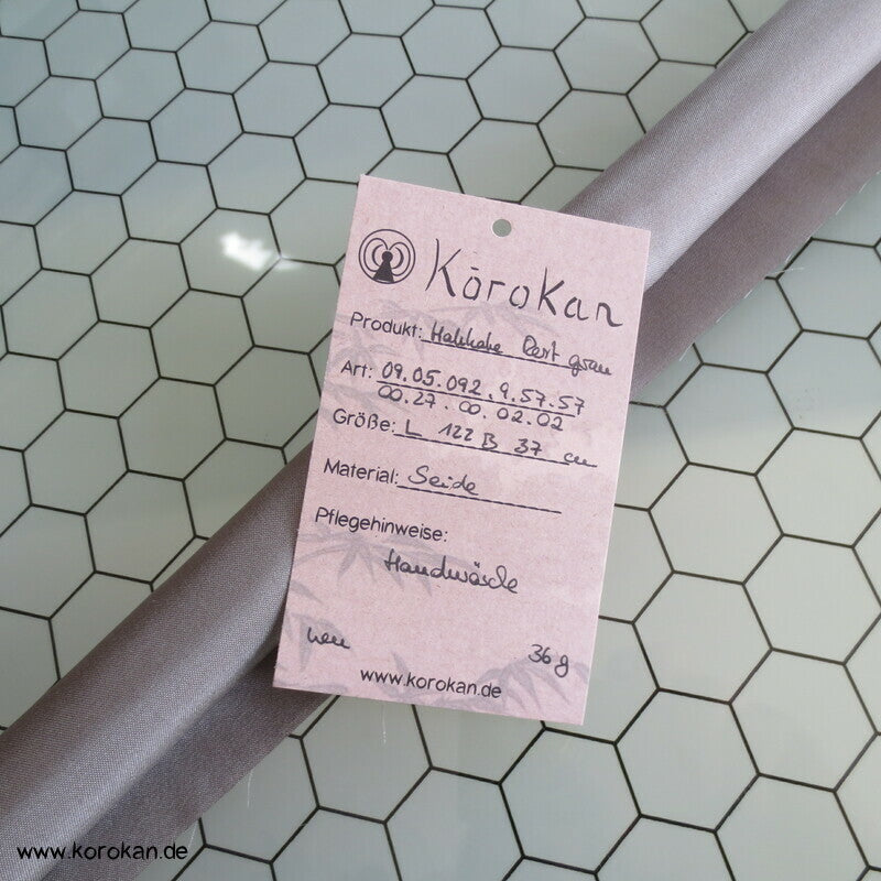 Hakkake steingraue Honan Seide unteres Kimono Futterrest