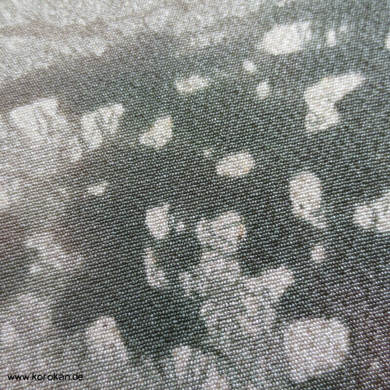 Camouflage graue Chirimen Crepe Kimono Seide