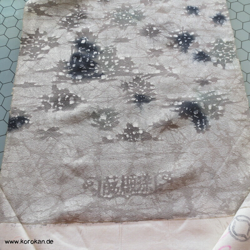 Camouflage graue Chirimen Crepe Kimono Seide