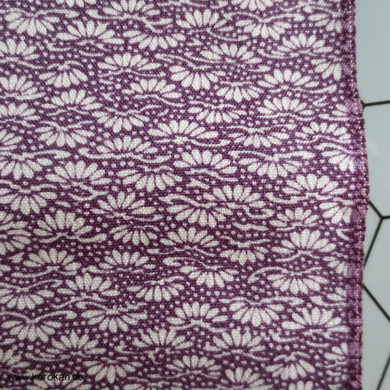 kleine Pinien weiß auf lila Kimono Tanmono reine Wolle