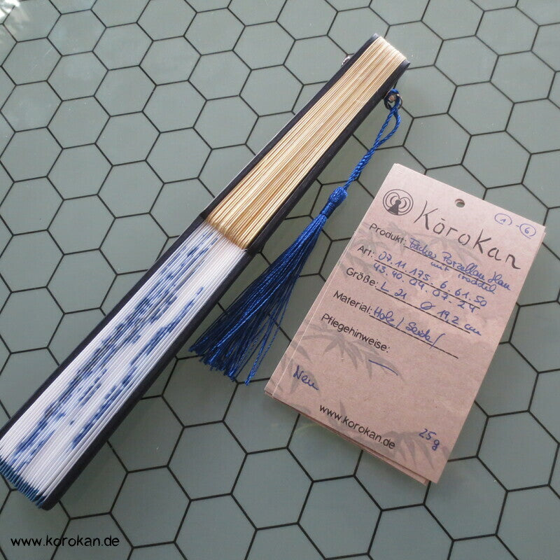 Porzellanblau Fächer aus Bambus, mit Stoff bezogen