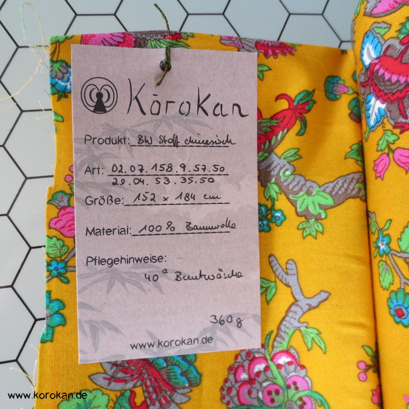 chinesischer Baumwollstoff - Blütenzweige mit Vögeln auf gelbem Grund