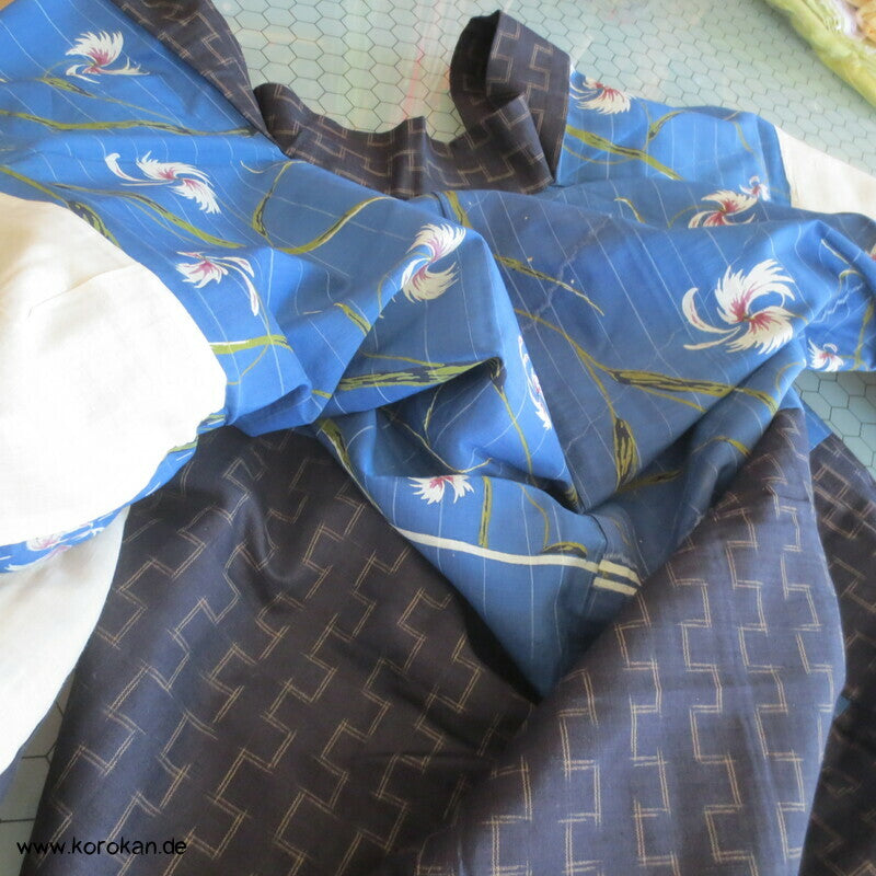 Tsumugi Ensemble Set Haori und Kimono, Kasuri Stufen