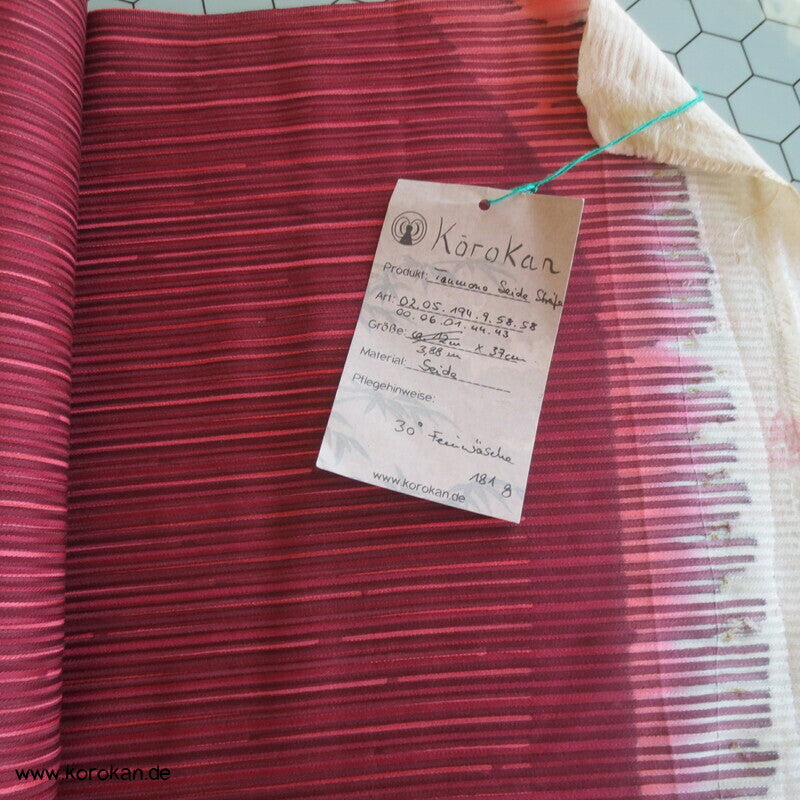 handgemalte rote Satinstreifen Kimono Seide
