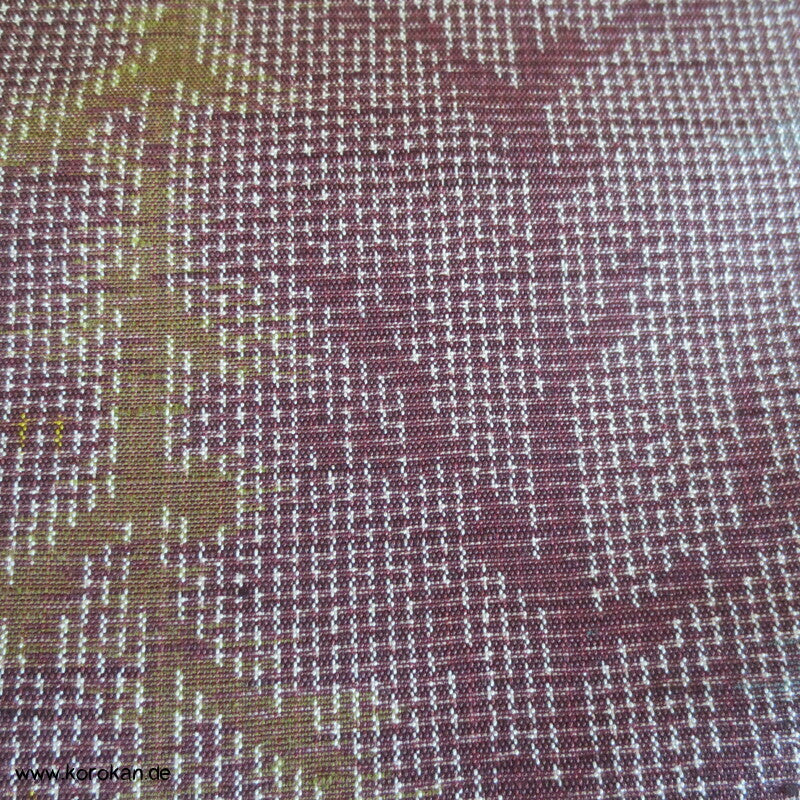 Winterzweige Kasuri aubergine Tsumugi Kimono Seide