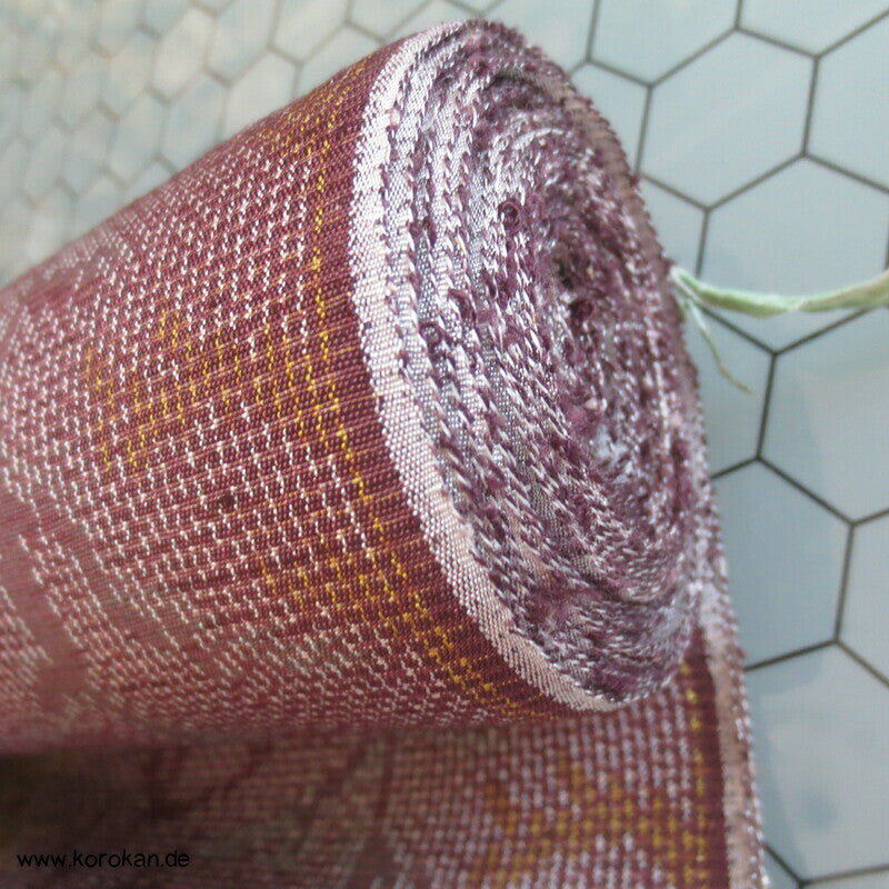 Winterzweige Kasuri aubergine Tsumugi Kimono Seide