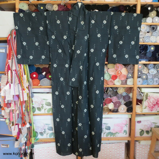 Igeta Kasuri Hitoe Kimono, Meisen Seide