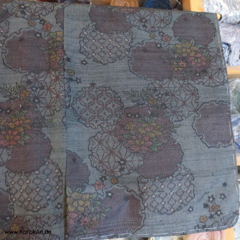 Schneeflocken, Blumen Kasuri Tsumugi Seiden Kimono