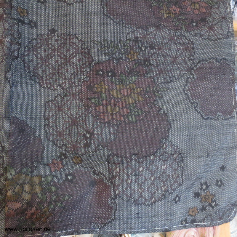 Schneeflocken, Blumen Kasuri Tsumugi Seiden Kimono