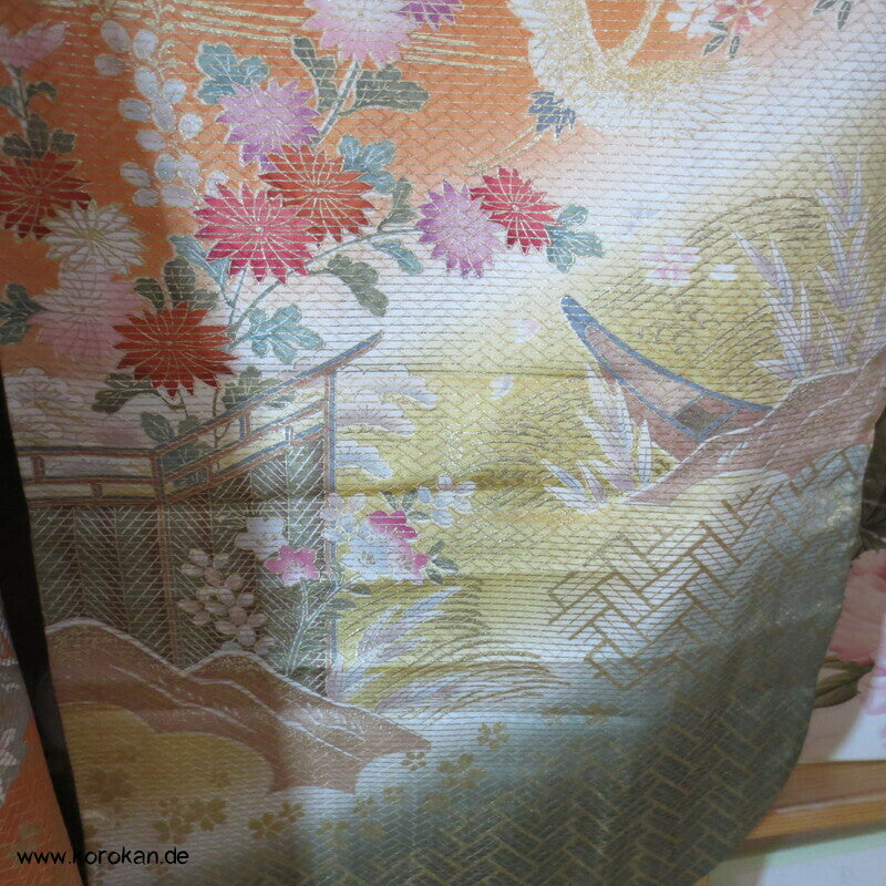 stark glänzendes Muster auf Farbverläufen Furisode Seidendamast Kimono