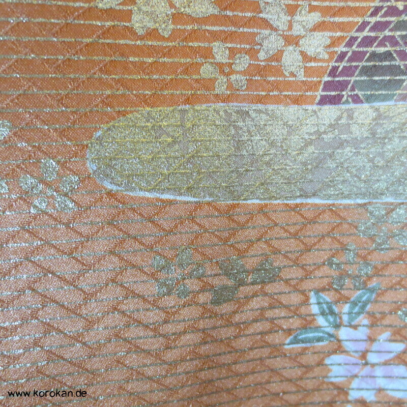 stark glänzendes Muster auf Farbverläufen Furisode Seidendamast Kimono