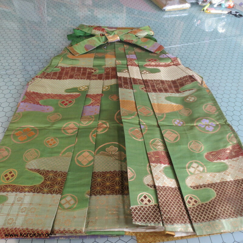 grün goldener Brokat Hakama - Umanori - Hosen - Typ