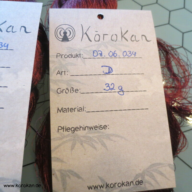 weinrotes Seidengarn zum Weben aus japanischer Obi Werkstatt