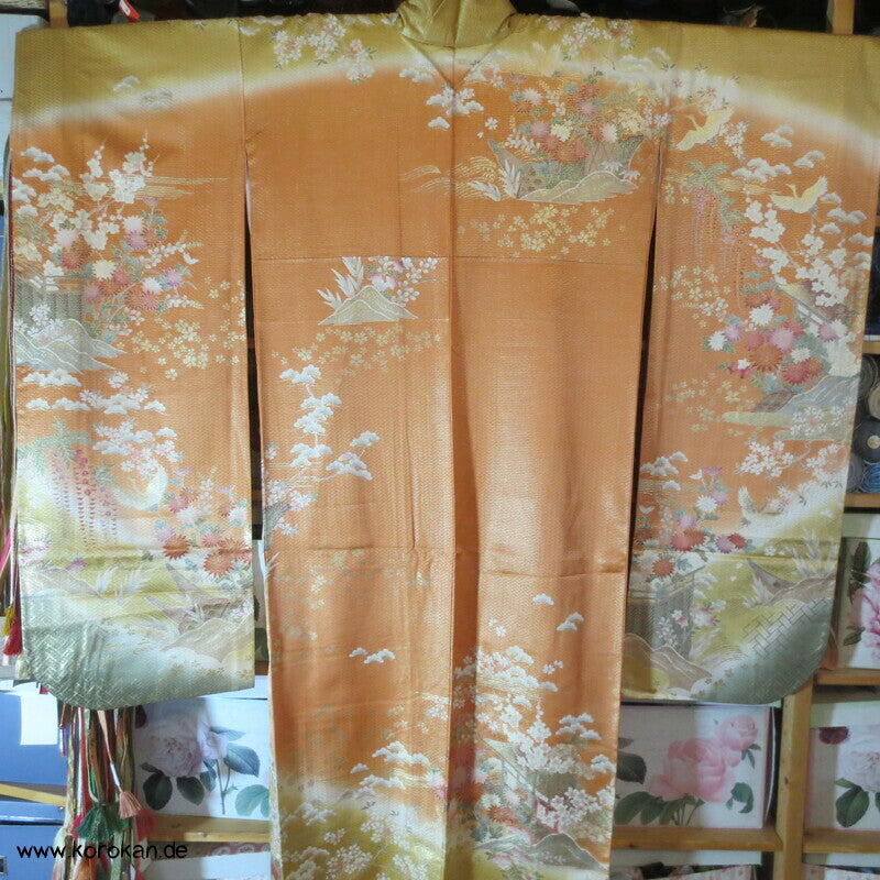 stark glänzendes Muster auf Farbverläufen Furisode Seidendamast Kimono