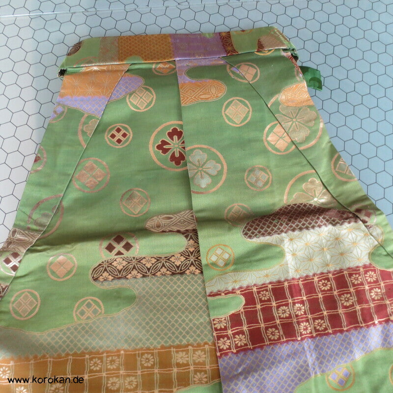 grün goldener Brokat Hakama - Umanori - Hosen - Typ
