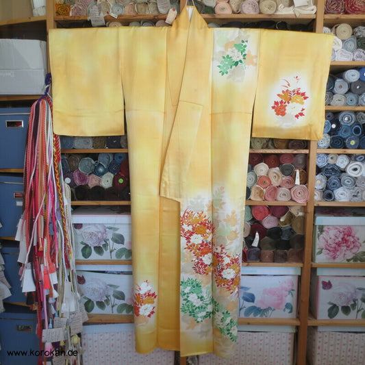 Homongi Kimono mit Blumen
