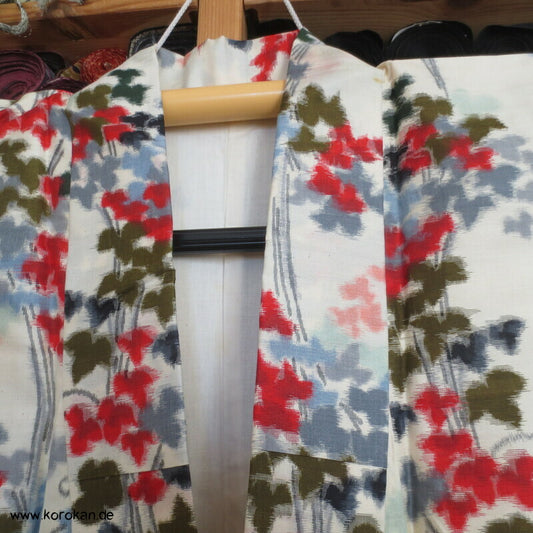 Herbstblättersträuße Meisen Seiden Kimono