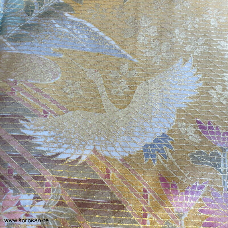 stark glänzendes Muster auf Farbverläufen Furisode Seidendamast Kimono