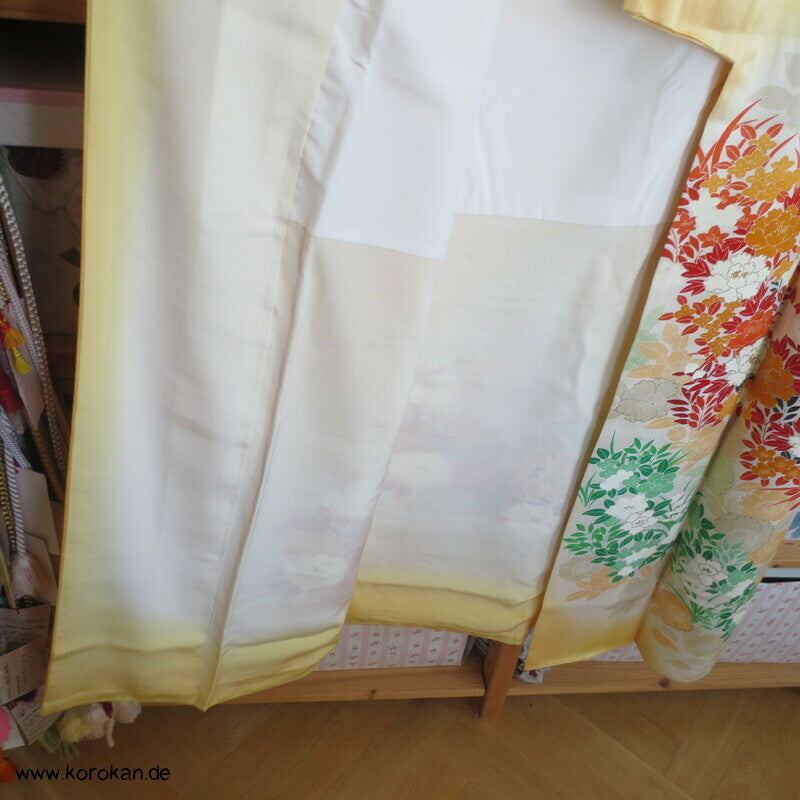 Homongi Kimono mit Blumen
